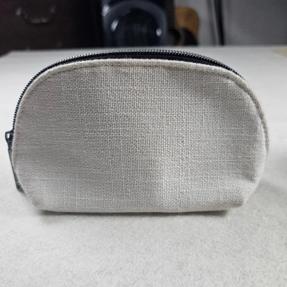 Estée Lauder & Laura Mercier Cosmetic Makeup Bag Bundle – Chic & Travel-Ready - Picture 6 of 6